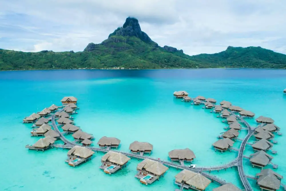 17-12-Brando-Suites-Bora-Bora-aerial-view-CR-Brando-Suites-1000x667